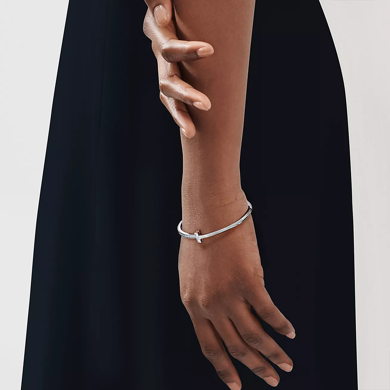 T1 Narrow Diamond Hinged Bangle